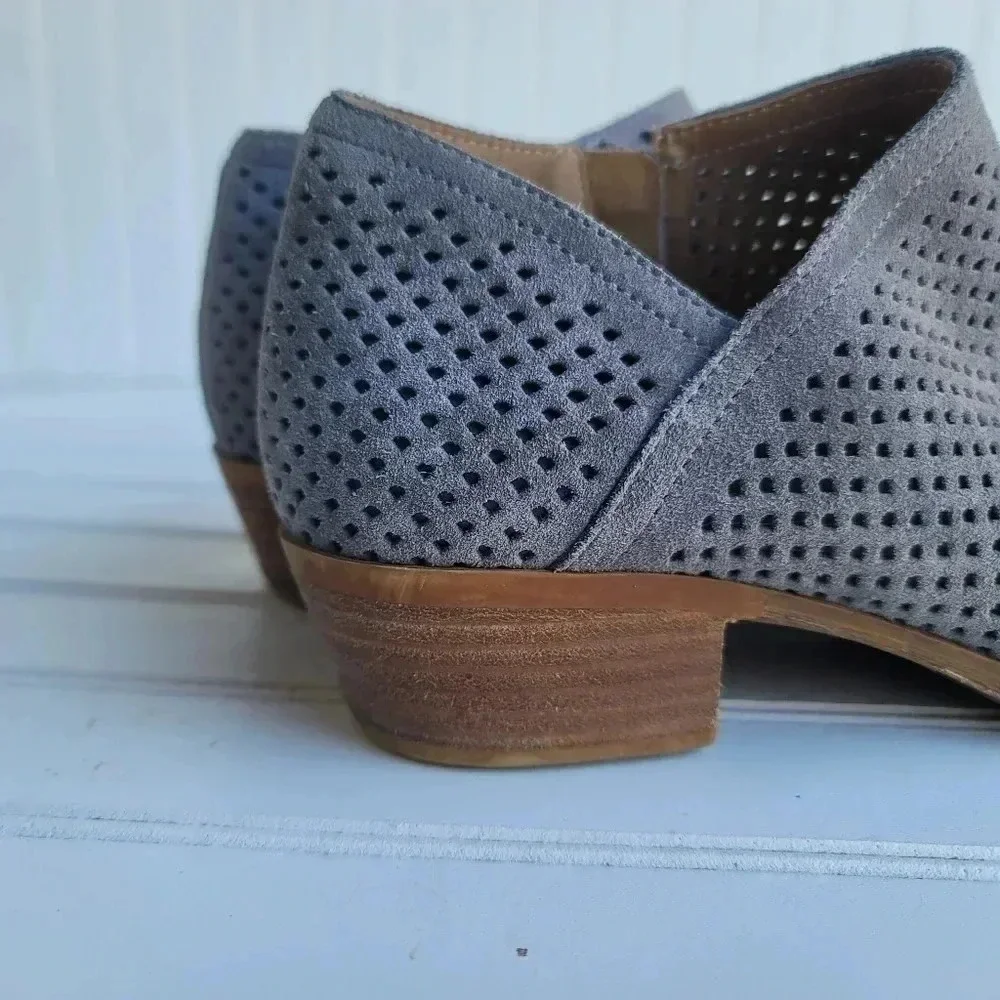 LUCKY BRAND Fall Booties grey Suede eyelet Ankle Boots Women shoe 9.5 M
